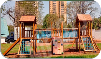 Playground Com Plataforma Tripla