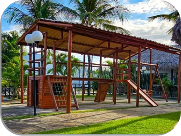 Playground Com Coberta Completa