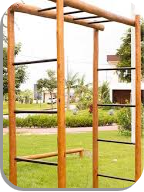 Escada Horizontal em Eucalipto